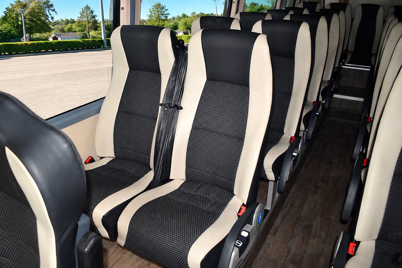 Iveco Unvi M20 foto 6